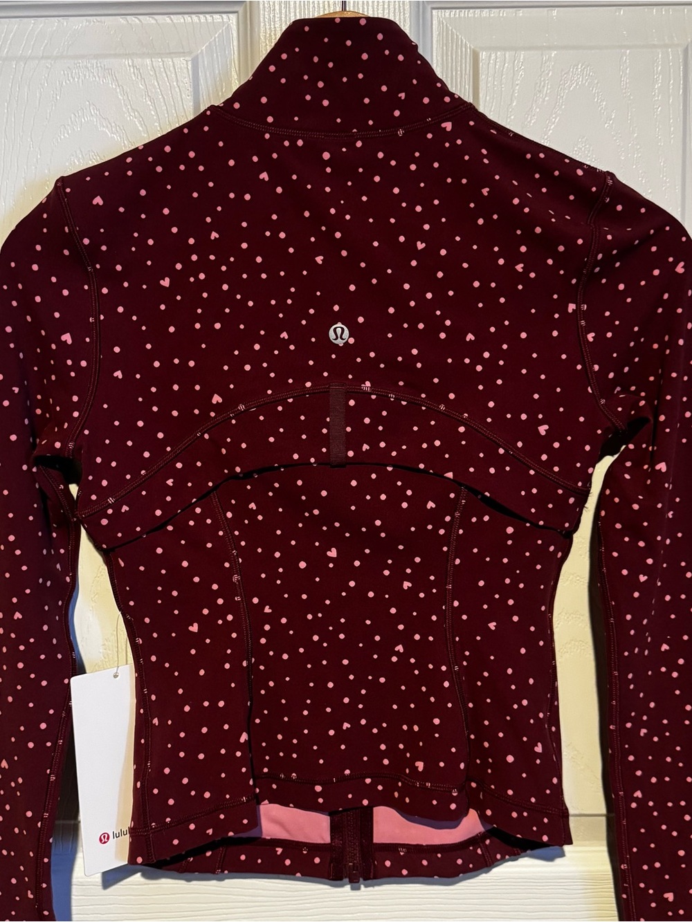 Lululemon Define Cropped Jacket Size 4 Pink Scattered Hearts Pattern - Picture 4 of 8